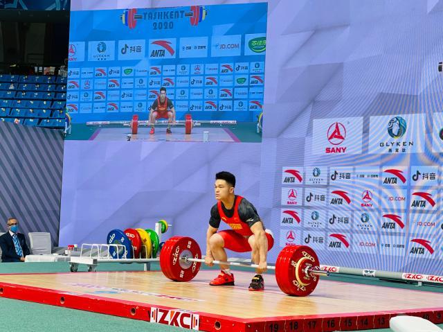 PA Stream-中国举重7大主力笑傲亚锦赛 东京大考掀夺金狂潮